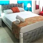 Apartment In Cartagena 206 Near The Sea With Air Conditioning And Wifi