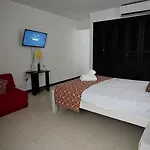 Apartment In Cartagena 206 Near The Sea With Air Conditioning And Wifi