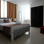 Apartment In Cartagena 206 Near The Sea With Air Conditioning And Wifi